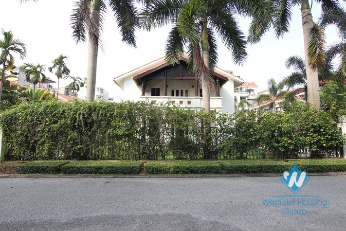 Modern villa with nice garden and swimming pool in Tay Ho Diplomats residence
